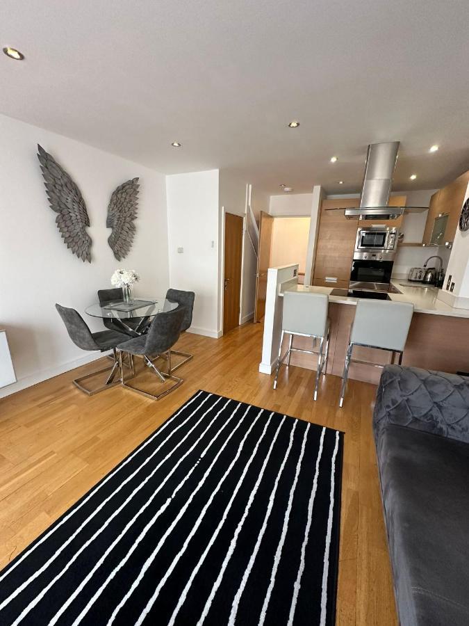 Two Br Flat 5 Mins Walk From London Eye G96 Apartment Ngoại thất bức ảnh